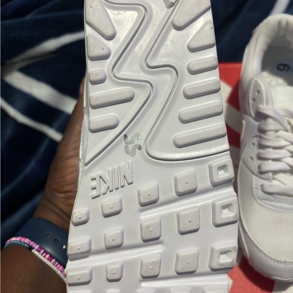 Classic White Women's Athletic Shoes - Picture 7 of 8